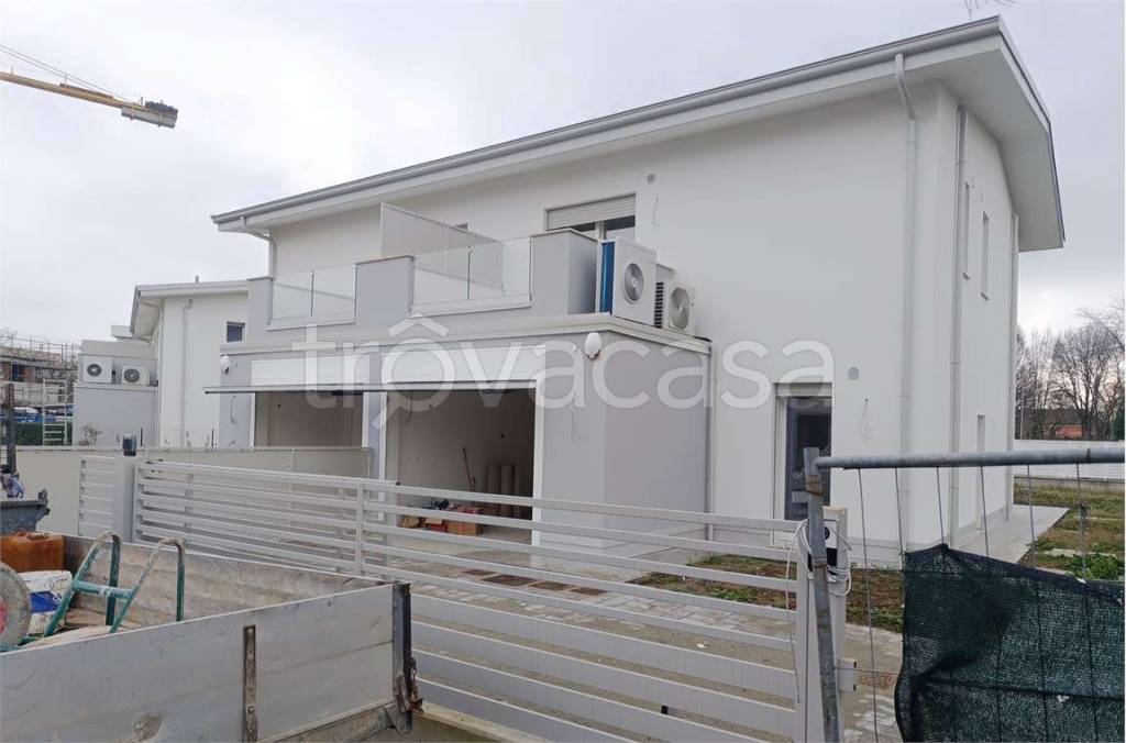 casa indipendente in vendita a Modena in zona Cognento