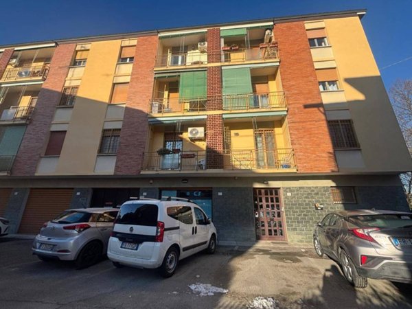 appartamento in vendita a Modena in zona Crocetta