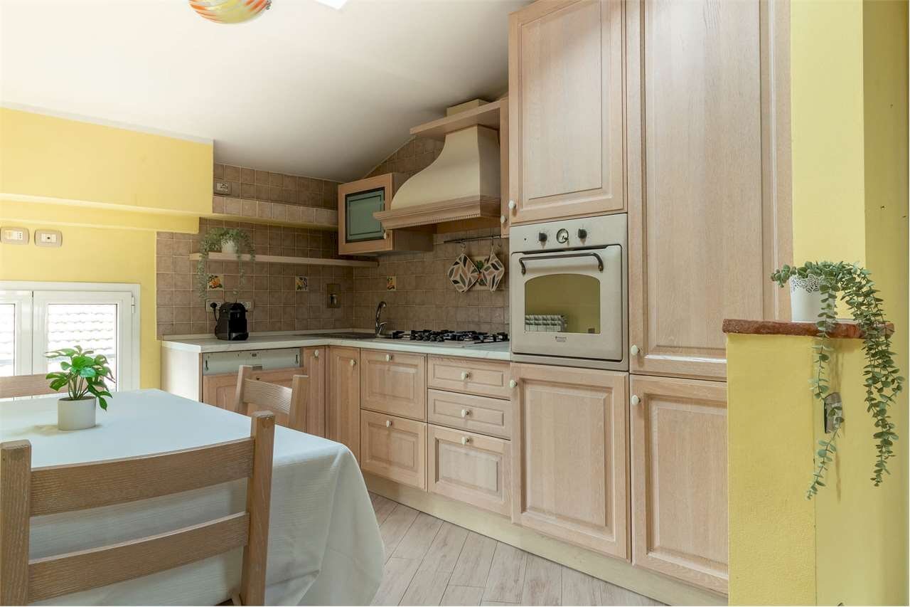 appartamento in vendita a Modena in zona Centro Storico