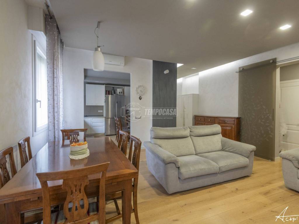 appartamento in vendita a Modena in zona San Lazzaro / Modena Est