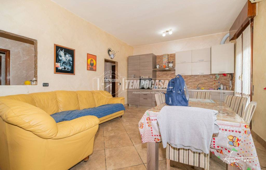 appartamento in vendita a Modena in zona Madonnina / Quattro Ville