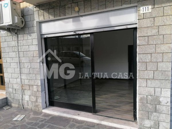 negozio in vendita a Modena in zona Sant'Agnese