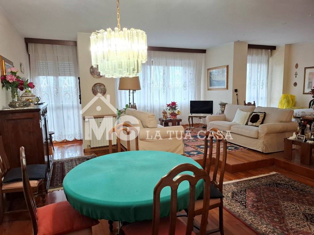 appartamento in vendita a Modena in zona Cittanova