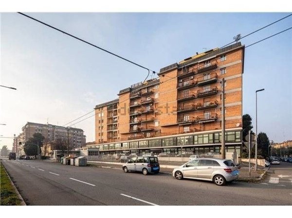 ufficio in vendita a Modena in zona San Faustino