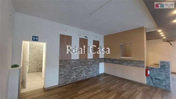 locale commerciale in vendita a Modena in zona San Faustino