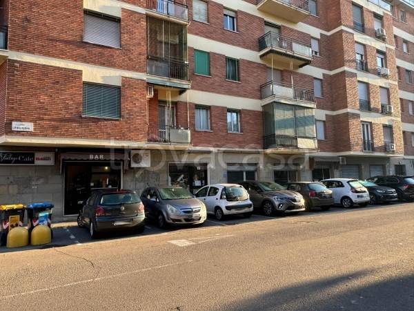 negozio in vendita a Modena in zona San Lazzaro / Modena Est