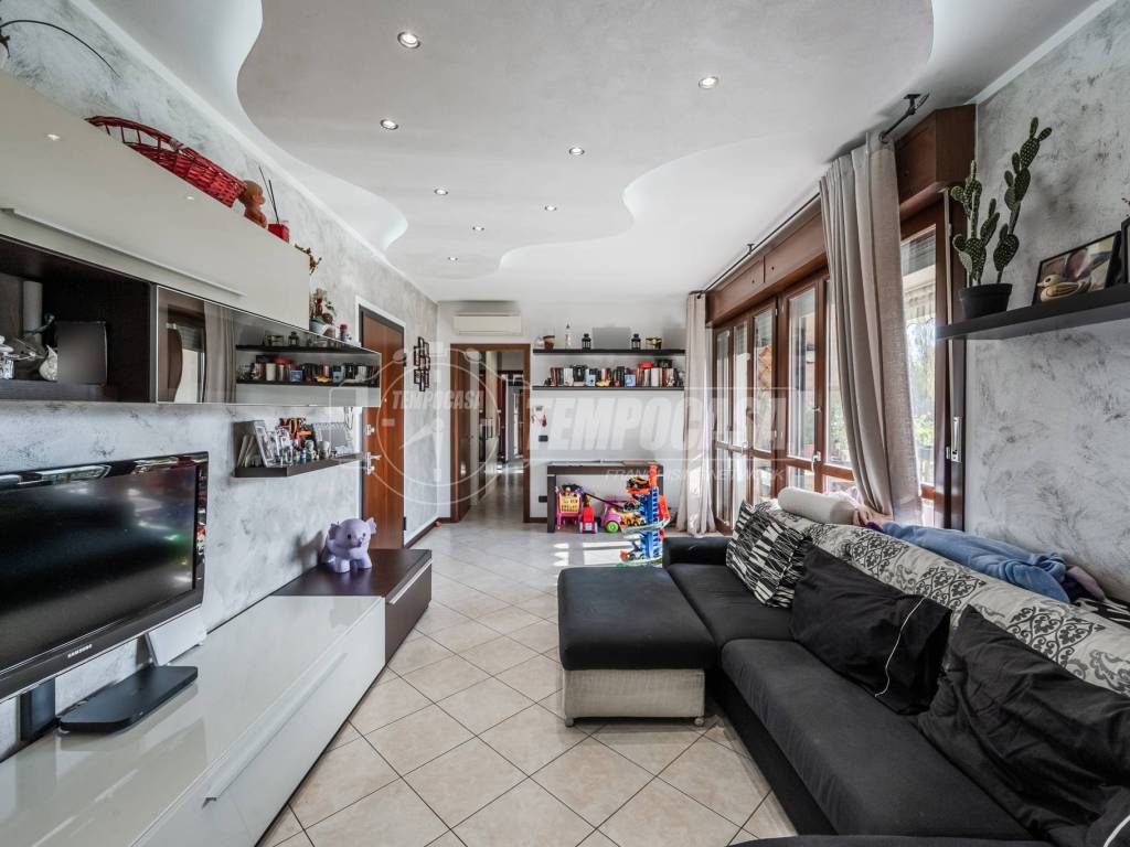 appartamento in vendita a Modena in zona San Lazzaro / Modena Est