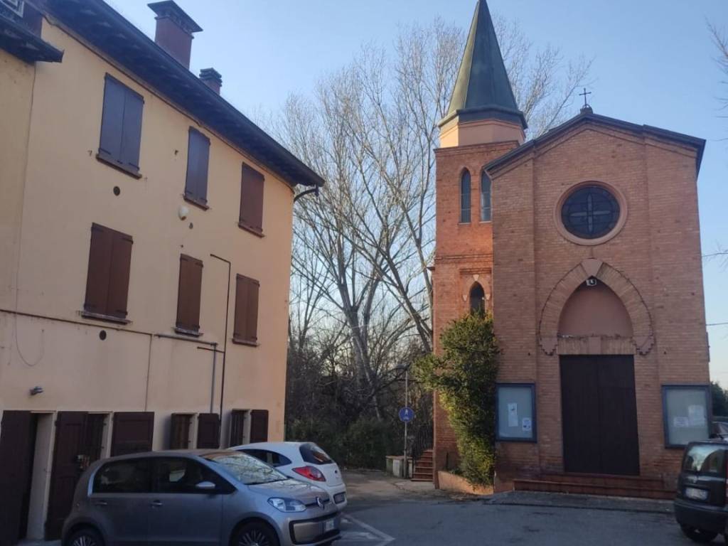 negozio in vendita a Modena in zona Sant'Agnese