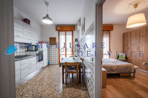 appartamento in vendita a Modena in zona Amendola