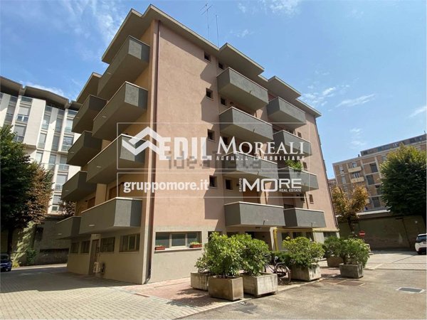 appartamento in vendita a Modena in zona San Lazzaro / Modena Est