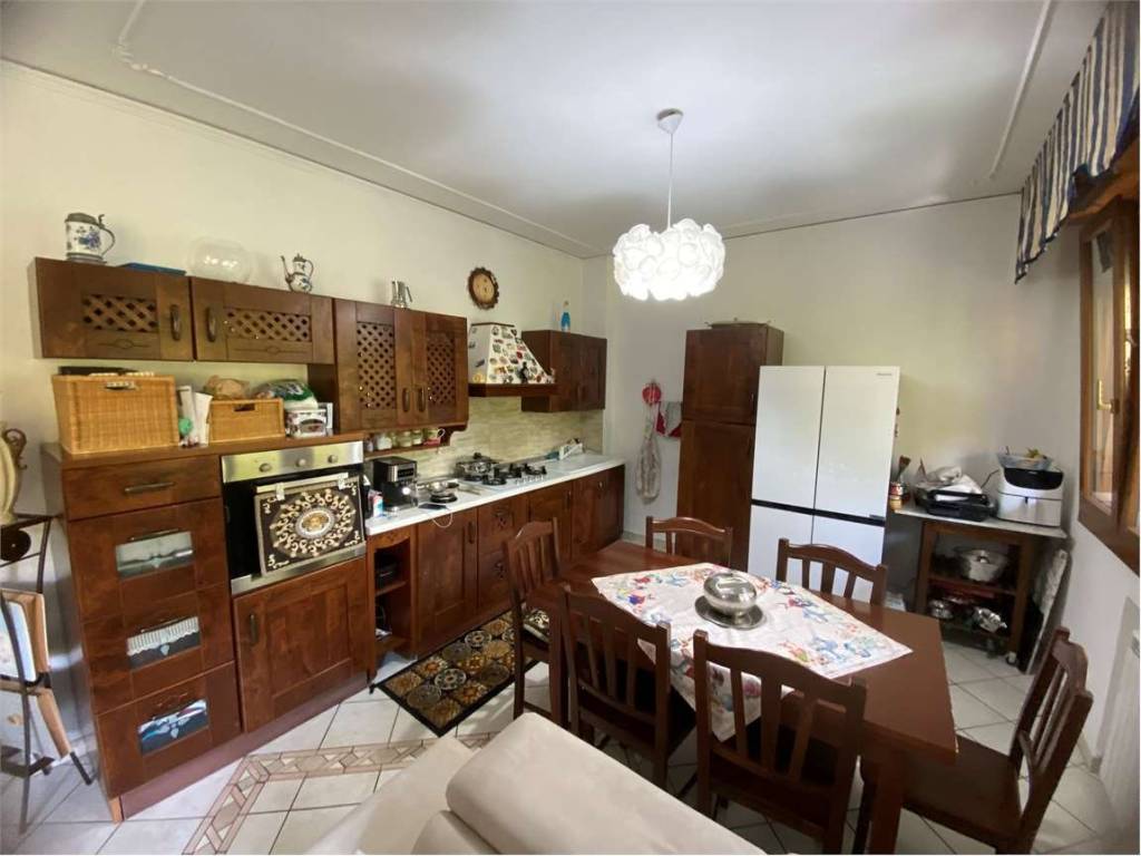 appartamento in vendita a Modena in zona Centro Storico