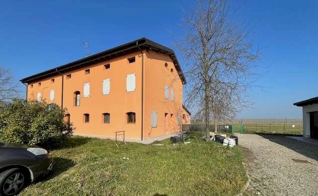 casa indipendente in vendita a Modena