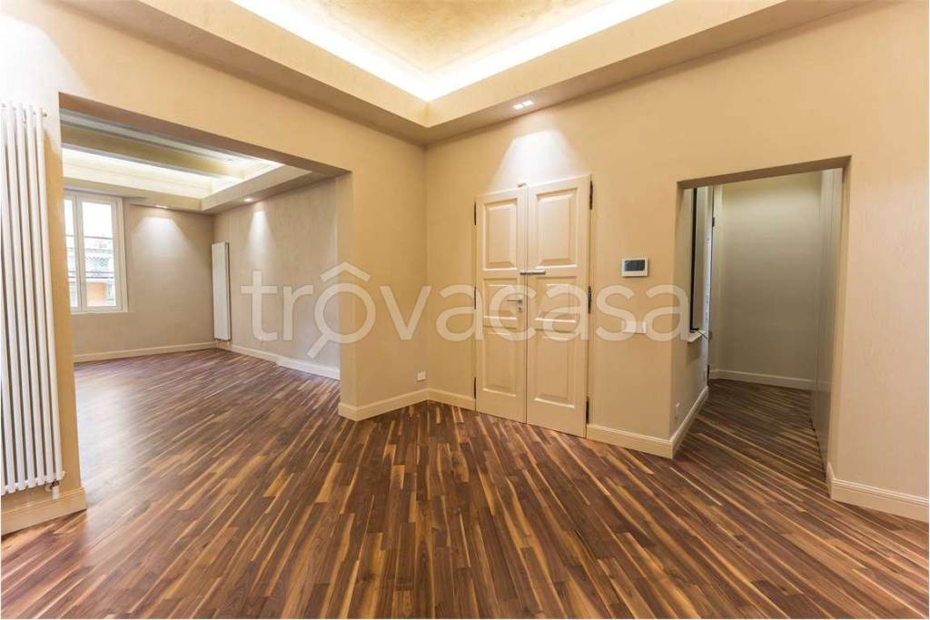 appartamento in vendita a Modena in zona Centro Storico