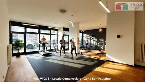 locale commerciale in vendita a Modena in zona San Faustino