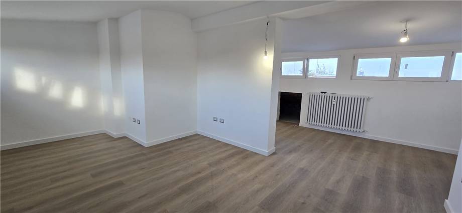 appartamento in vendita a Modena in zona Madonnina / Quattro Ville