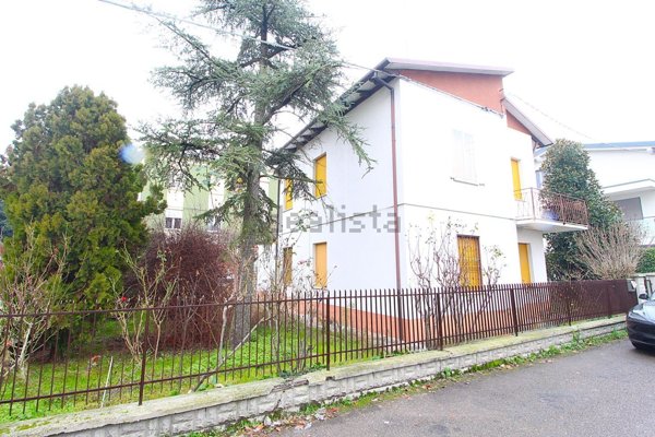 casa indipendente in vendita a Modena in zona Sant'Agnese