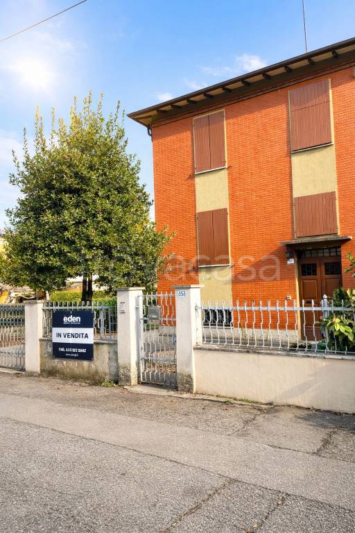 casa indipendente in vendita a Modena in zona San Faustino