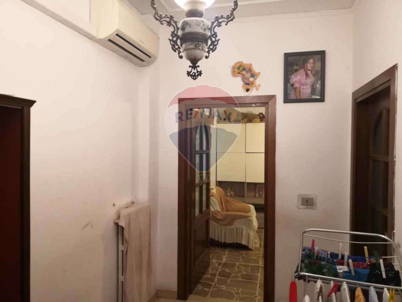 appartamento in vendita a Modena in zona Amendola