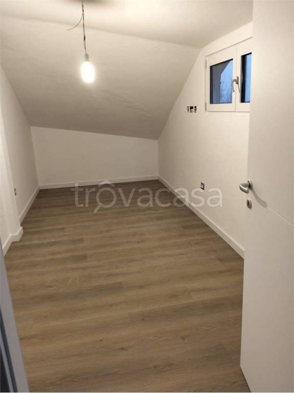 appartamento in vendita a Modena in zona Madonnina / Quattro Ville