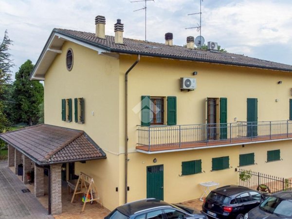 casa indipendente in vendita a Modena in zona San Faustino