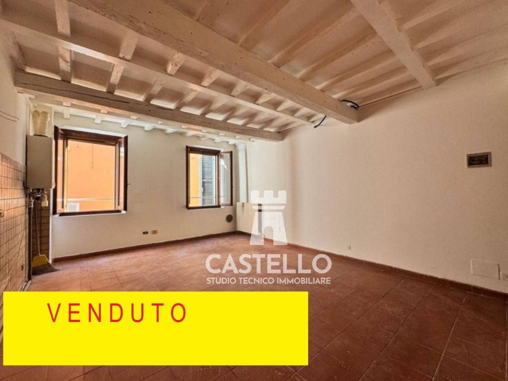 appartamento in vendita a Modena in zona Centro Storico