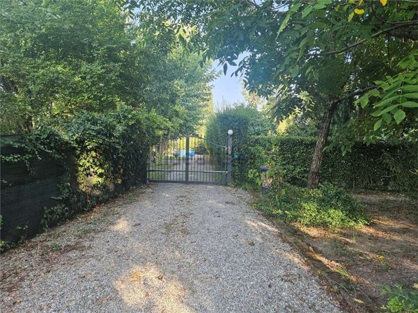 casa indipendente in vendita a Modena