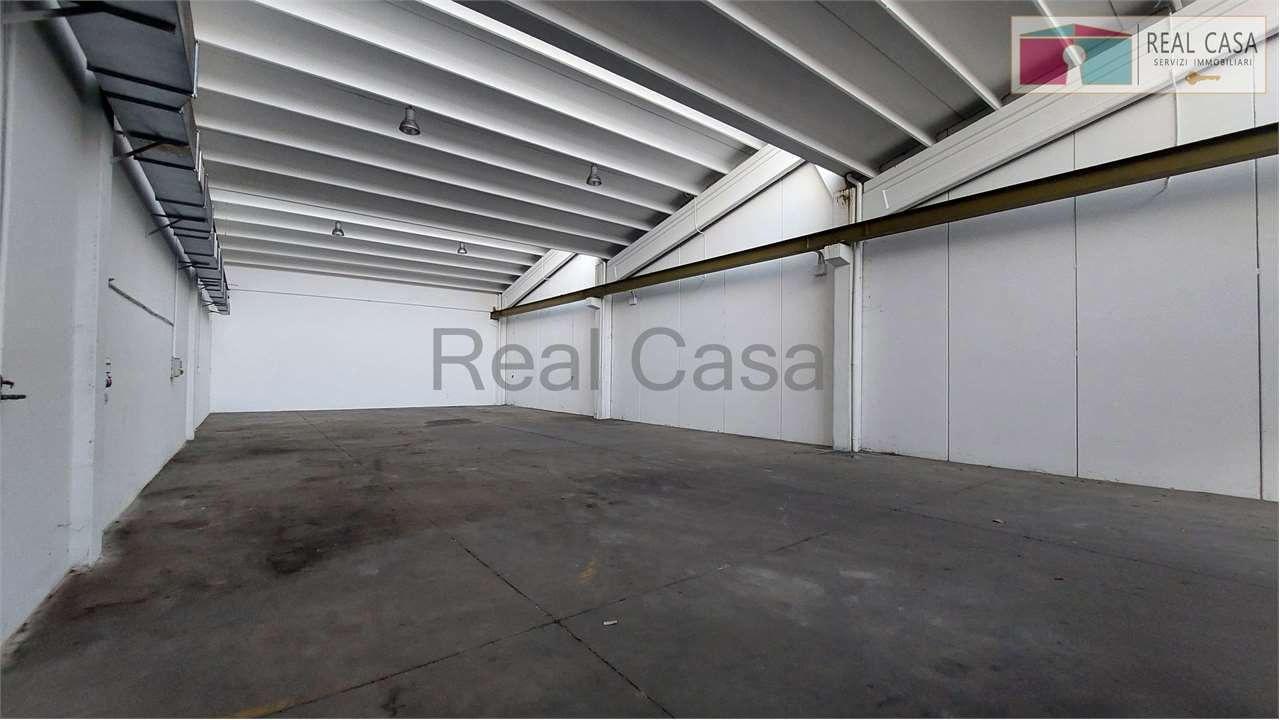 appartamento in vendita a Modena in zona San Lazzaro / Modena Est