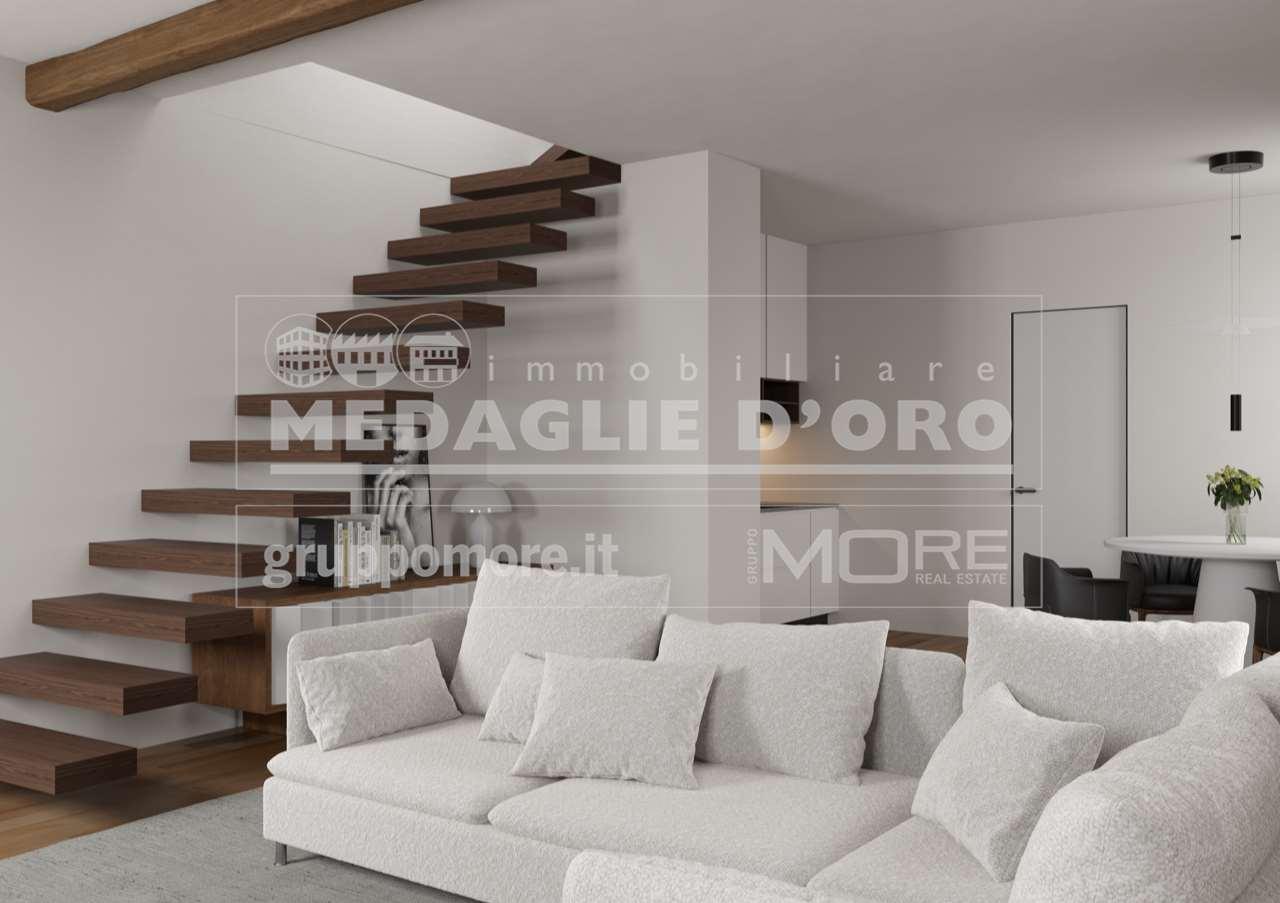 appartamento in vendita a Modena in zona Centro Storico