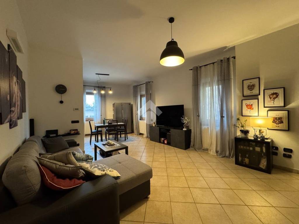 appartamento in vendita a Modena in zona Madonnina / Quattro Ville