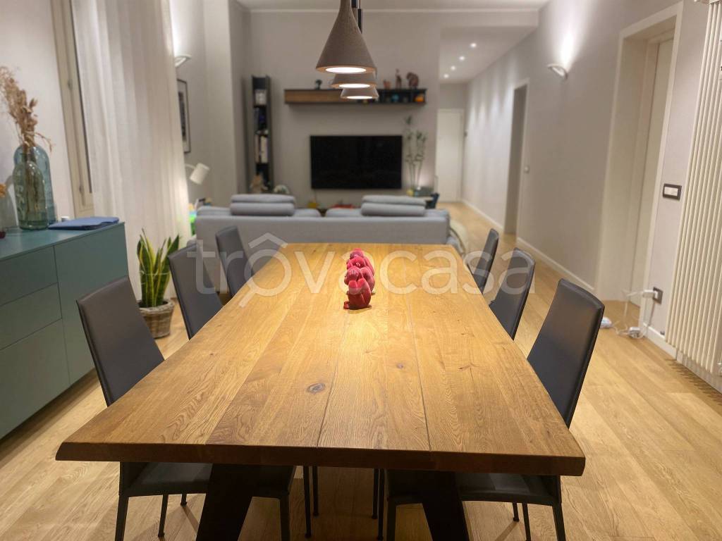 appartamento in vendita a Modena in zona Centro Storico