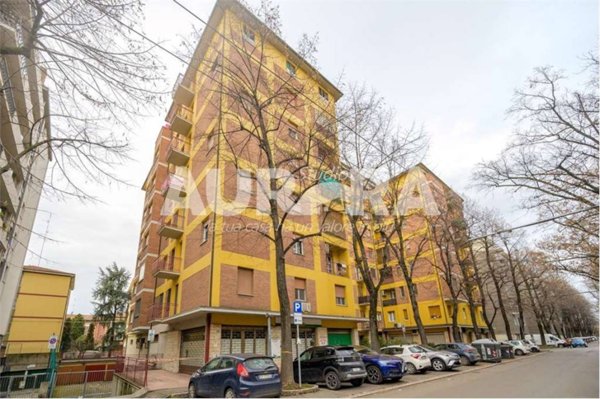 appartamento in vendita a Modena in zona Centro Storico