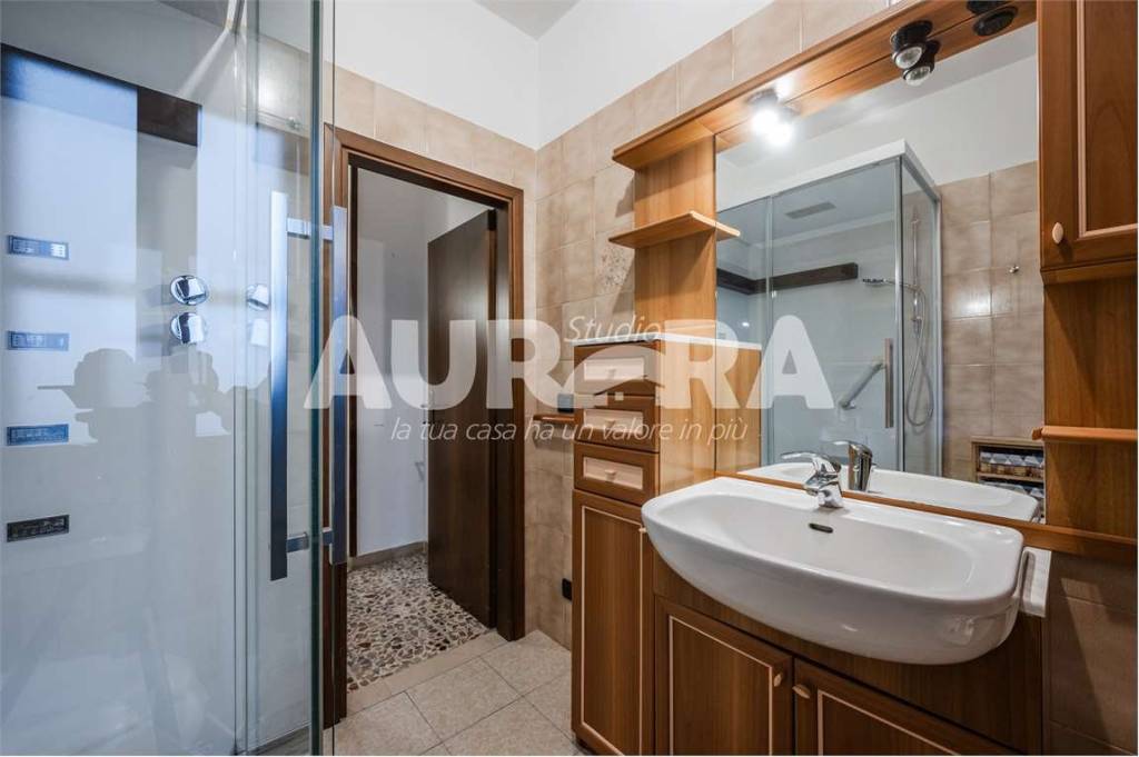 appartamento in vendita a Modena in zona Centro Storico