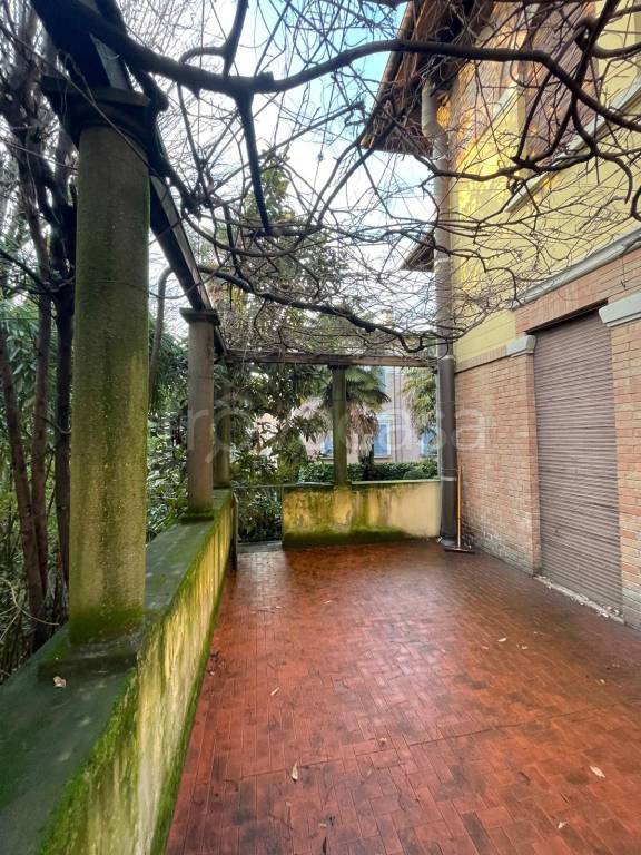 casa indipendente in vendita a Modena in zona Sant'Agnese