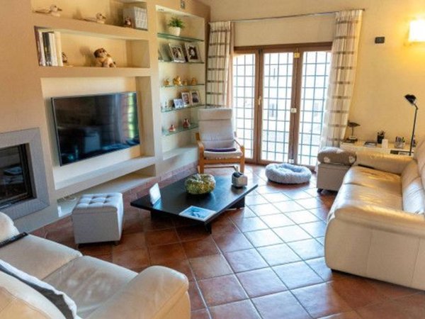 casale in vendita a Modena in zona Baggiovara