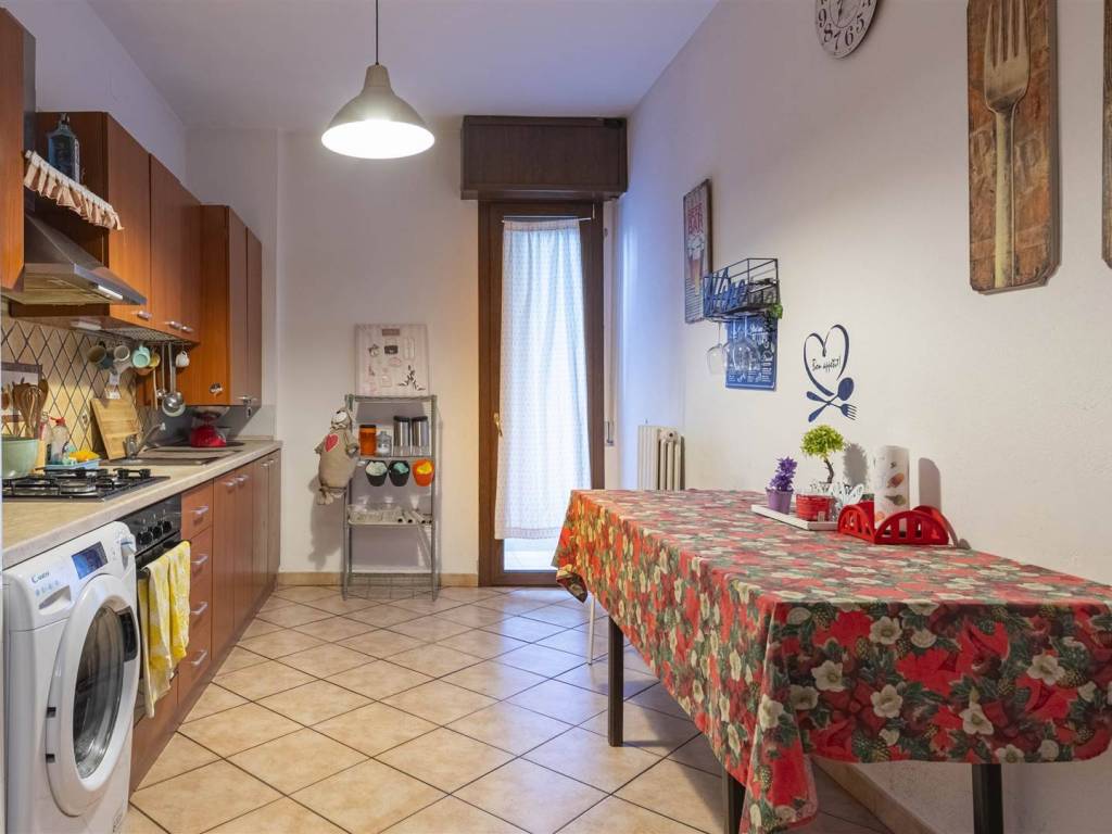 appartamento in vendita a Modena in zona San Lazzaro / Modena Est