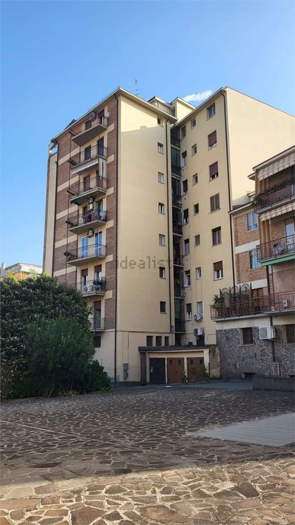 appartamento in vendita a Modena in zona Amendola