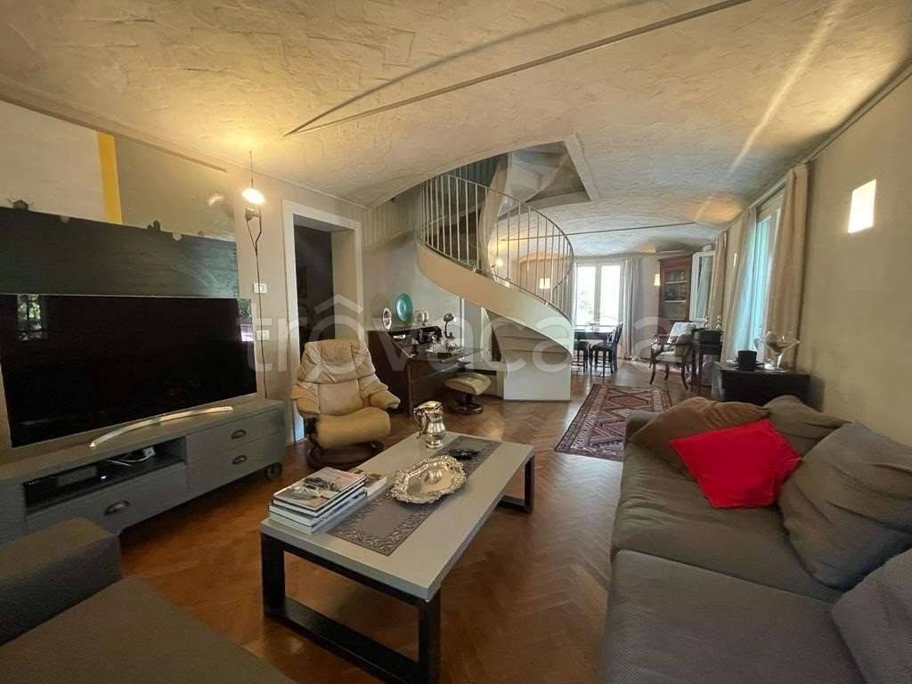 casa indipendente in vendita a Modena in zona San Damaso