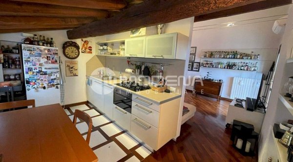 attico in vendita a Modena in zona Centro Storico