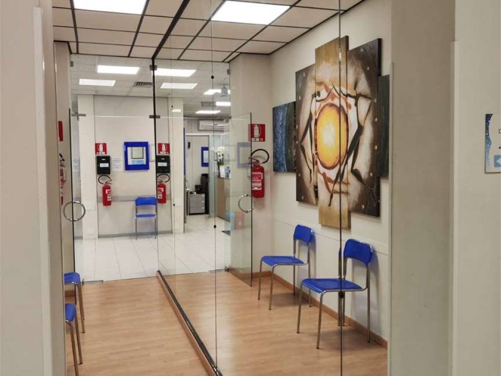 ufficio in vendita a Modena in zona Sant'Agnese