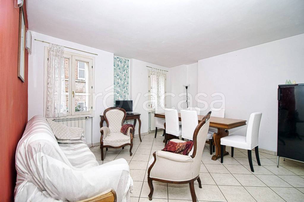 appartamento in vendita a Modena in zona Centro Storico