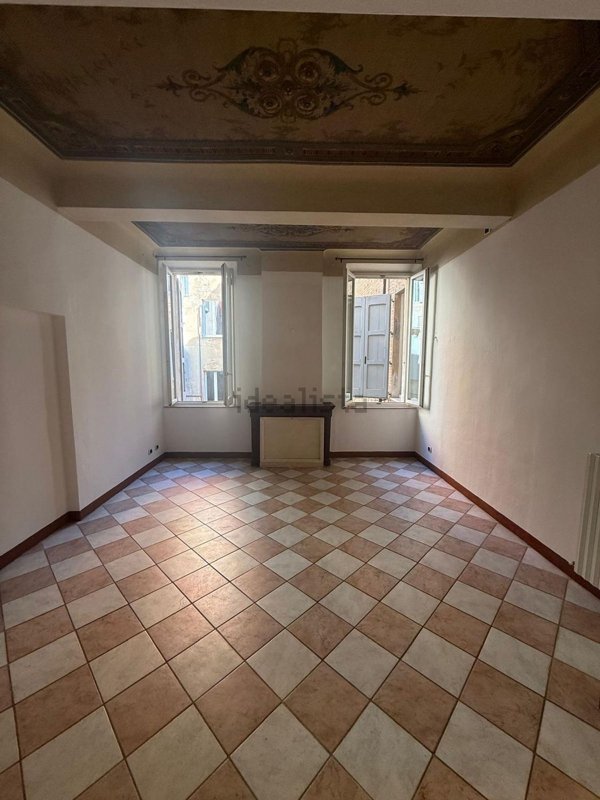 appartamento in vendita a Modena in zona Centro Storico