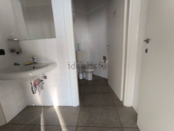 appartamento in vendita a Modena in zona Crocetta