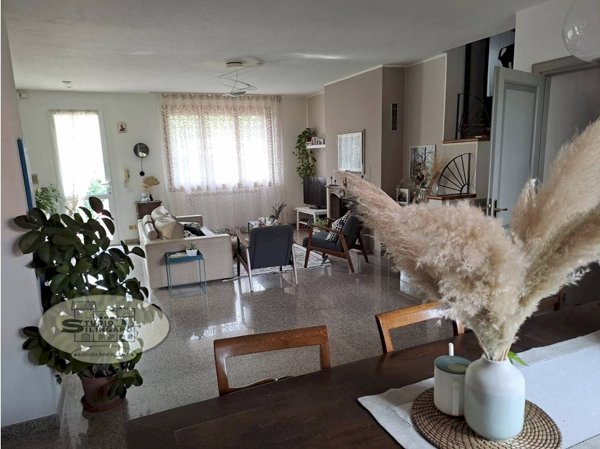 casa indipendente in vendita a Modena in zona Marzaglia