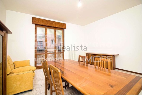 appartamento in vendita a Modena in zona Crocetta