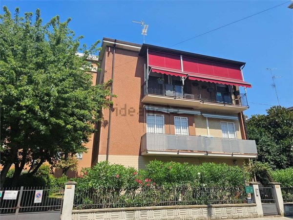appartamento in vendita a Modena in zona Crocetta
