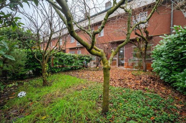 casa indipendente in vendita a Modena in zona Sant'Agnese