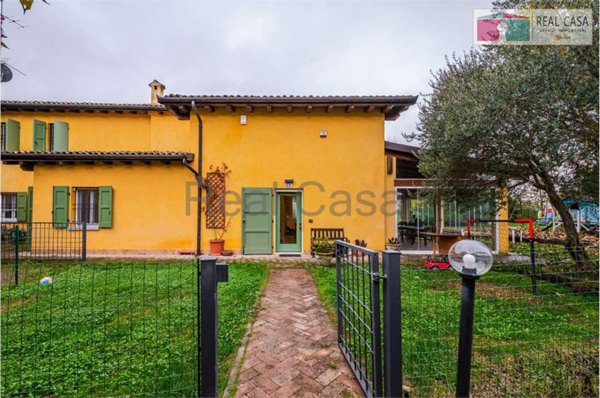 casa indipendente in vendita a Modena in zona Baggiovara