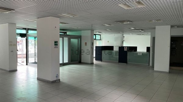 ufficio in vendita a Modena
