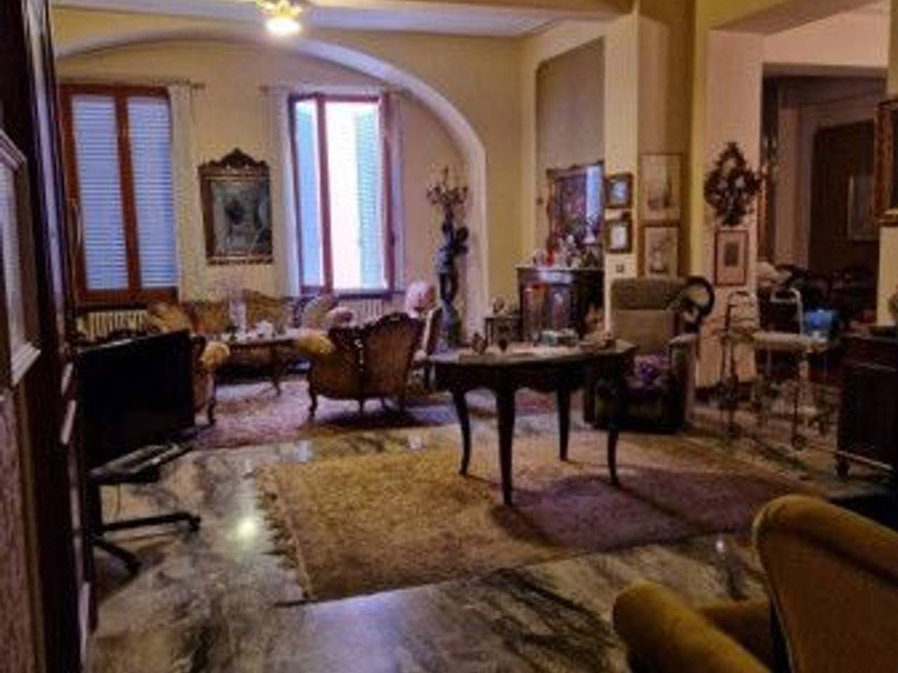 appartamento in vendita a Modena in zona Centro Storico