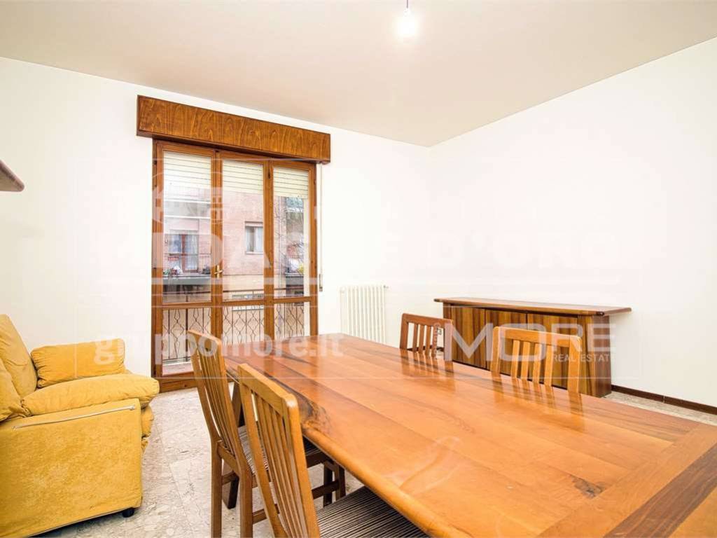 appartamento in vendita a Modena in zona Crocetta